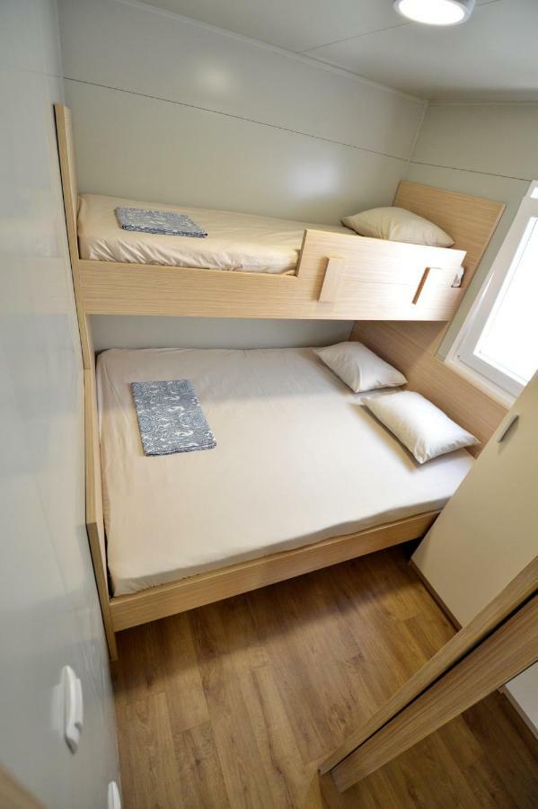 Mobile Home Cvita Betina  Exterior photo